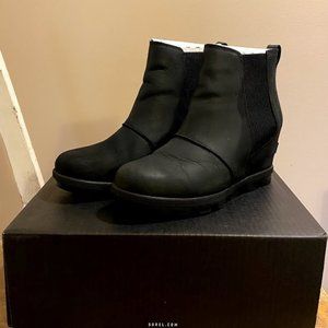 Sorel Joan of Arctic Wedge ll Chelsea Boots